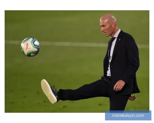 库尔图瓦状态回暖，回顾齐达内时代的辉煌瞬间