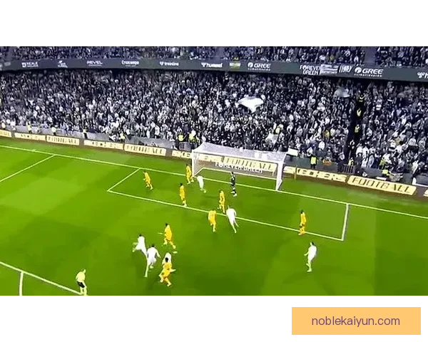 西甲皇马转会风暴引发关注，未来引援策略成焦点分析